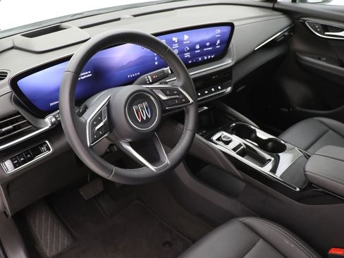 Used 2025 Buick Envision Preferred image 13