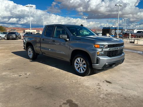 Certified 2022 Chevrolet Silverado 1500 Custom w/ LPO, Dark Essentials Package image 8