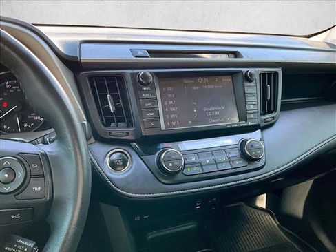 Used 2017 Toyota RAV4 XLE image 8