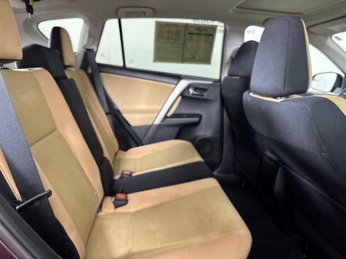 Used 2016 Toyota RAV4 XLE AWD/4WD image 30