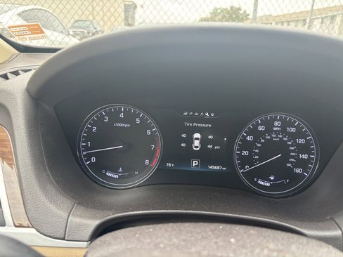 Used 2016 Hyundai Genesis 3.8 w/ Option Group 02 image 11