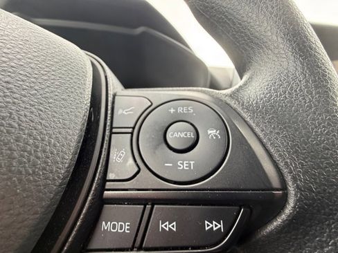 Used 2025 Toyota RAV4 LE image 20