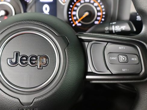 New 2026 Jeep Gladiator Sport image 10