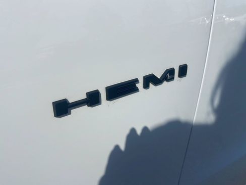 Certified 2025 Dodge Durango R/T w/ Blacktop Package AWD/4WD image 14