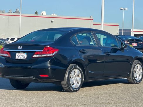 Used 2014 Honda Civic LX image 2