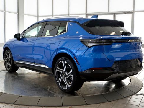 Used 2025 Chevrolet Equinox EV LT w/ Convenience Package II image 6