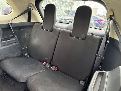 Used 2015 Mitsubishi Outlander ES image 18