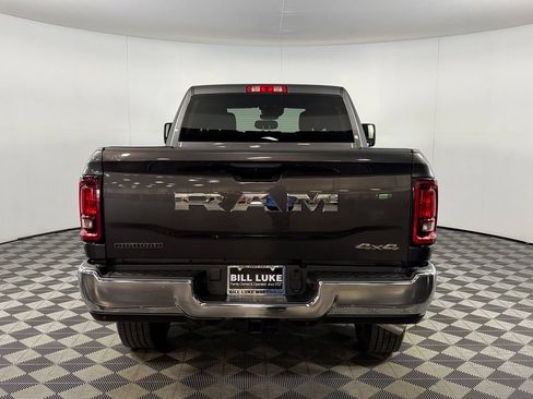 Used 2025 RAM 2500 Big Horn AWD/4WD image 9
