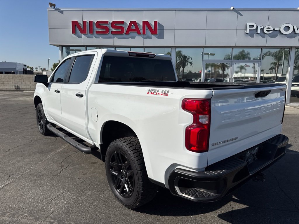 Used 2025 Chevrolet Silverado 1500 LT Trail Boss w/ Protection Package AWD/4WD image 2