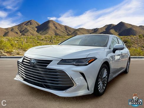 Used 2020 Toyota Avalon Limited w/ Advanced Safety Package image 2