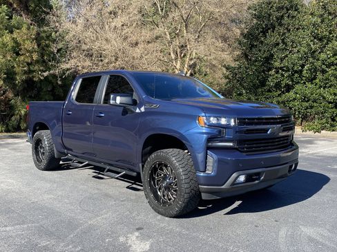 Used 2020 Chevrolet Silverado 1500 RST image 2