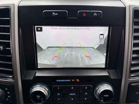 Used 2018 Ford F150 Lariat w/ Equipment Group 502A Luxury image 15