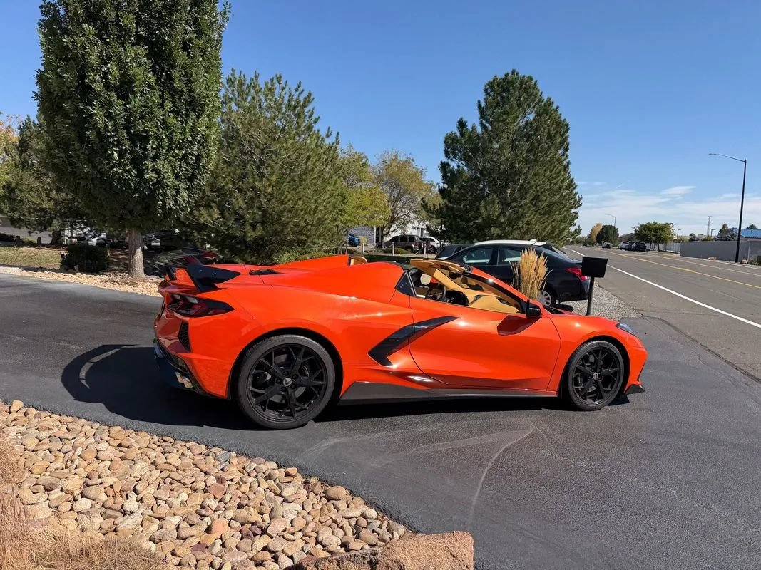 Used 2020 Chevrolet Corvette Stingray Premium Conv w/ 3LT Preferred Equipment Group RWD image 38