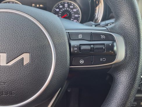 Used 2022 Kia K5 LXS image 21