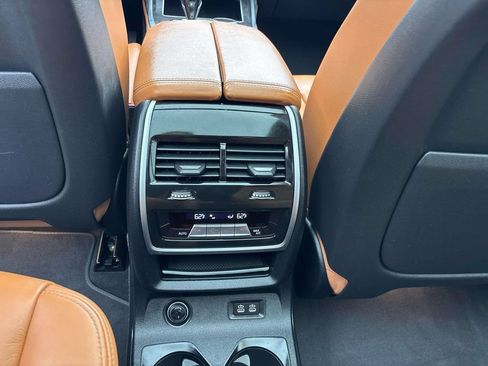 Used 2022 BMW X7 xDrive40i AWD/4WD image 12