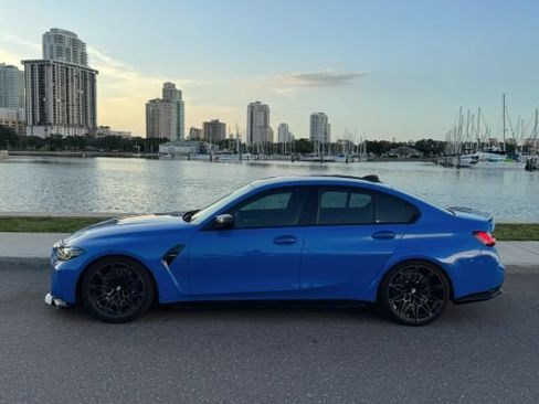 Used 2021 BMW M3 w/ M Carbon Exterior Package RWD image 4