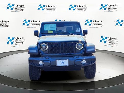New 2026 Jeep Gladiator Sport AWD/4WD image 8