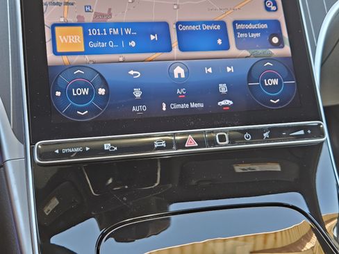 Used 2025 Mercedes-Benz C 300 Sedan image 16