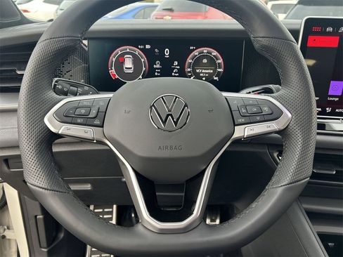 New 2026 Volkswagen Tiguan SE R-Line image 19