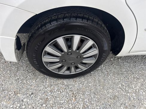 Used 2012 Nissan Sentra 2.0 image 22