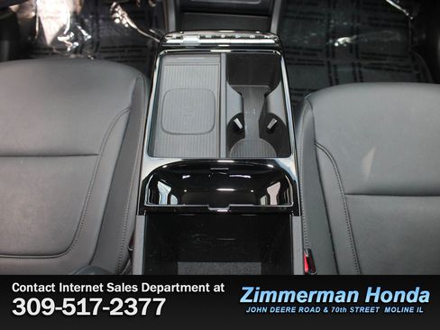 Used 2025 Hyundai Tucson Limited AWD/4WD image 18