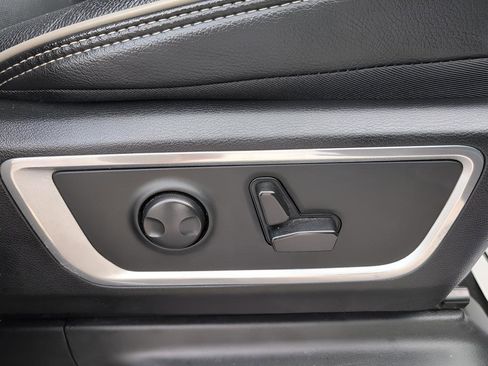 Used 2023 RAM 1500 Laramie image 38