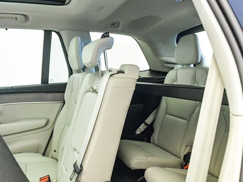 New 2026 Volvo XC90 B6 Ultra w/ Protection Package AWD/4WD image 24