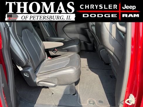 Used 2025 Chrysler Pacifica Select FWD image 26