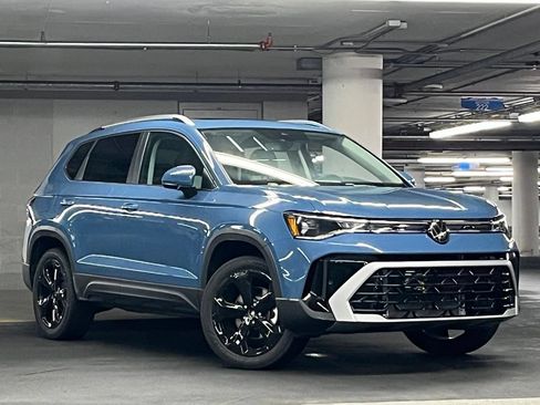 New 2026 Volkswagen Taos SEL AWD/4WD image 2