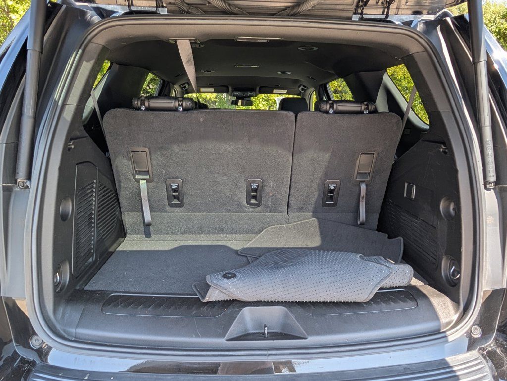 Used 2024 Chevrolet Tahoe LT AWD/4WD image 23