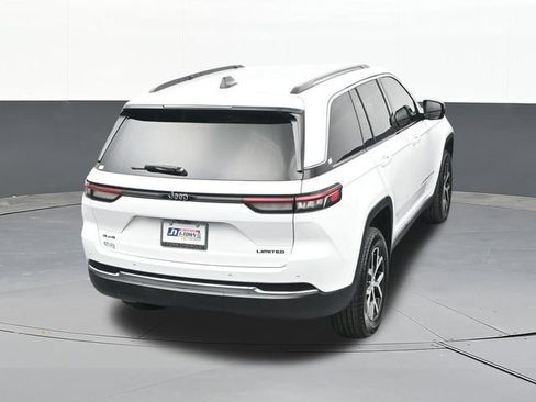 Used 2024 Jeep Grand Cherokee Limited w/ Trailer Tow Package AWD/4WD image 60