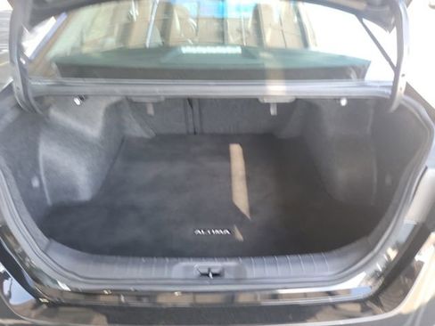 Used 2024 Nissan Altima 2.5 SR FWD image 27