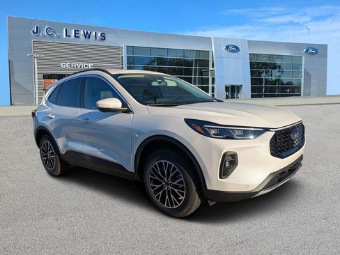 New 2026 Ford Escape SE w/ PHEV Premium Package image 1