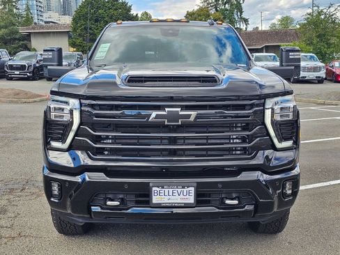 Used 2026 Chevrolet Silverado 3500 High Country w/ High Country Premium Package AWD/4WD image 8