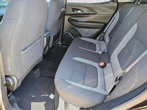 Used 2025 Chevrolet TrailBlazer LT AWD/4WD image 16