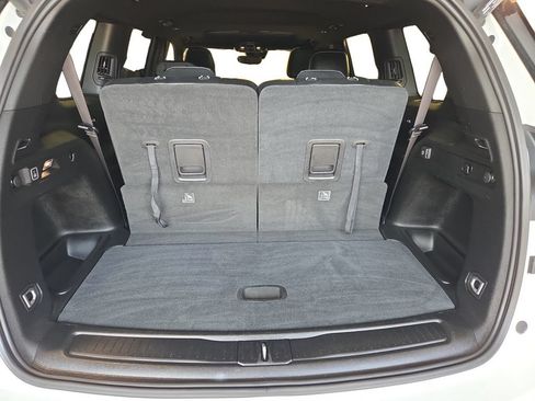 Used 2023 Jeep Grand Cherokee L Laredo AWD/4WD image 28