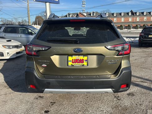 Used 2023 Subaru Outback Touring image 6
