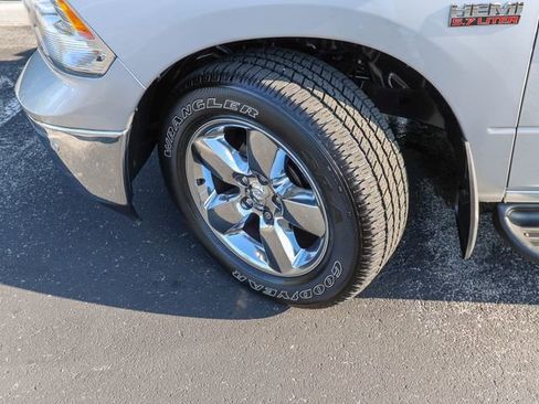 Used 2019 RAM 1500 Big Horn RWD image 29