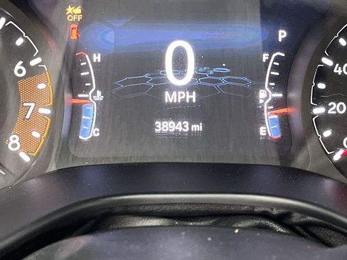 Used 2023 Jeep Compass Limited AWD/4WD image 14