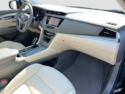 New 2025 Cadillac XT5 Premium Luxury w/ Technology Package image 31