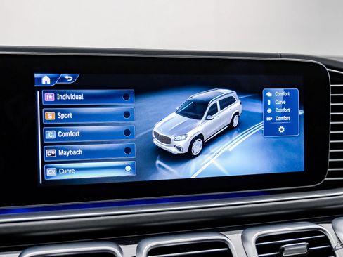 Used 2024 Mercedes-Benz Maybach GLS 600 4MATIC image 62