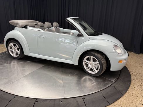 Used 2005 Volkswagen Beetle GLS FWD image 16