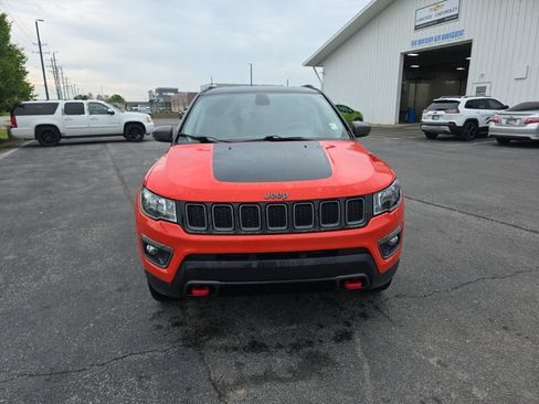 Used 2018 Jeep Compass Trailhawk w/ Leather Interior Group AWD/4WD image 8
