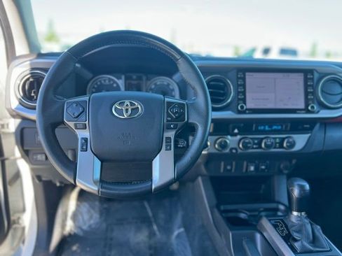 Used 2023 Toyota Tacoma TRD Off-Road image 15