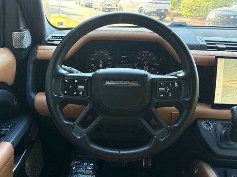 Used 2023 Land Rover Defender 130 X AWD/4WD image 11