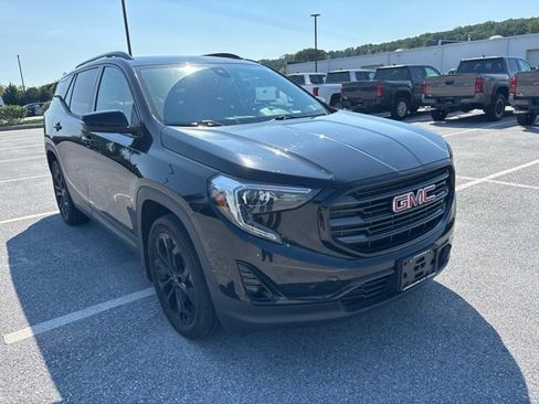 Used 2020 GMC Terrain SLT w/ Preferred Package AWD/4WD image 3