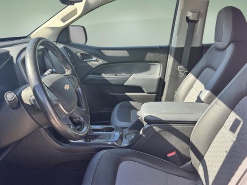 Used 2019 Chevrolet Colorado Z71 AWD/4WD image 6