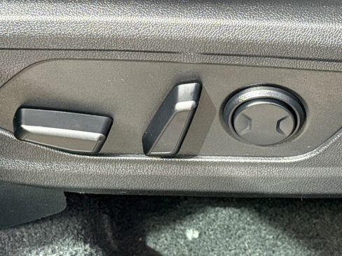 Used 2025 Kia Sorento S w/ Panoramic Sunroof Package FWD image 22
