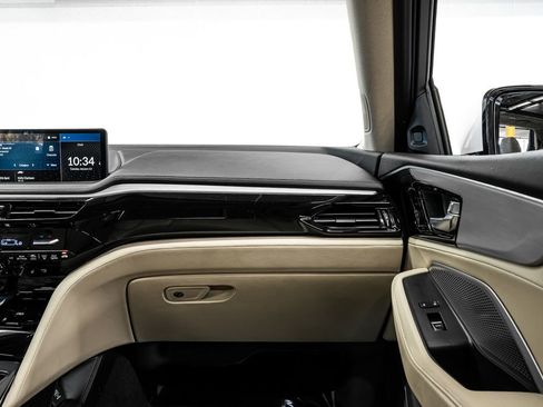 Certified 2024 Acura MDX SH-AWD image 19