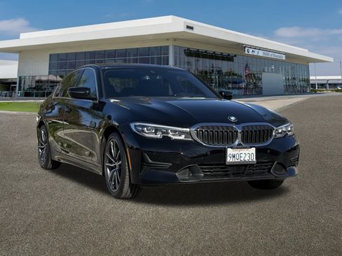 Used 2021 BMW 330i Sedan image 2